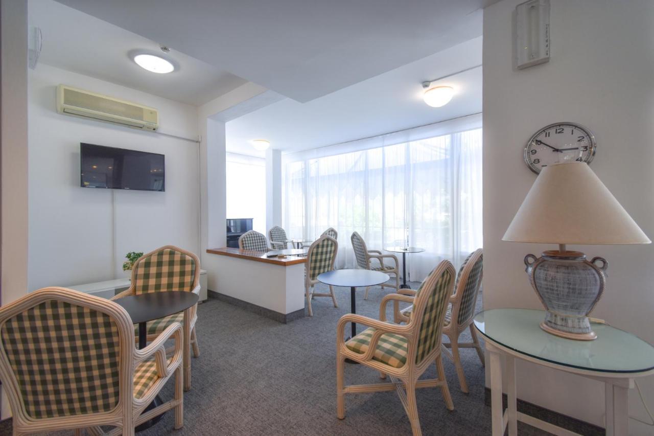 Hotel Janeiro Caorle Buitenkant foto