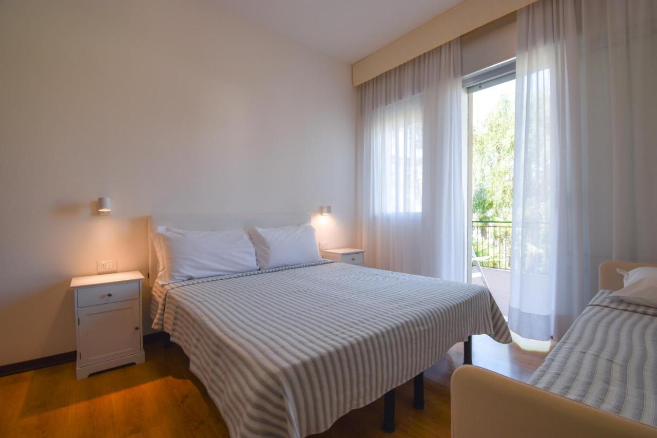 Hotel Janeiro Caorle Buitenkant foto