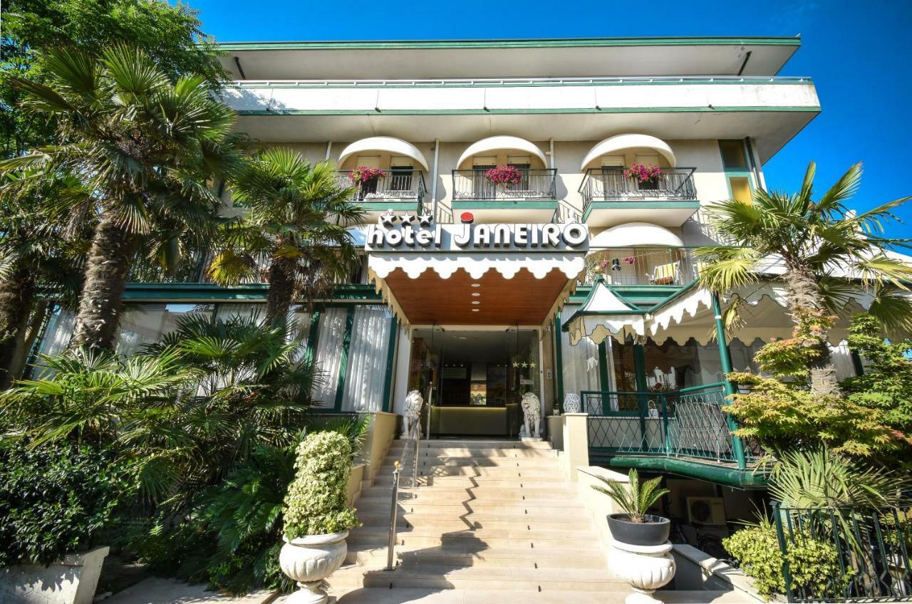 Hotel Janeiro Caorle Buitenkant foto