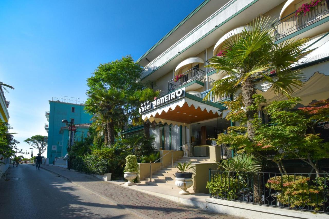 Hotel Janeiro Caorle Buitenkant foto